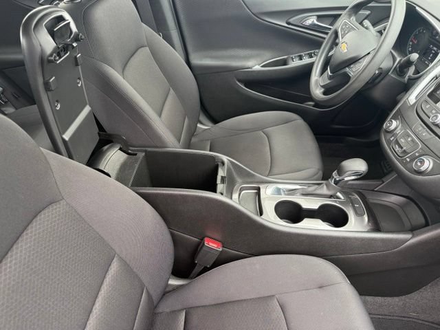 Used 2021 Chevrolet Malibu LS FWD image 14