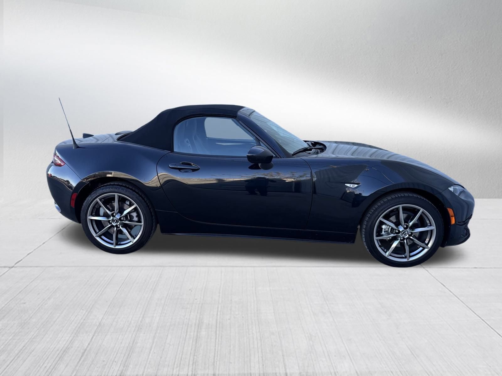 Certified 2022 MAZDA MX-5 Miata Grand Touring image 5
