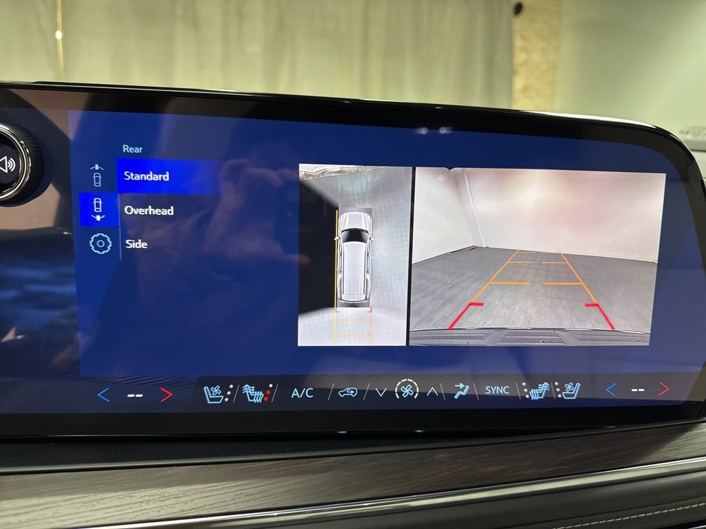 New 2026 Chevrolet Suburban Premier image 28