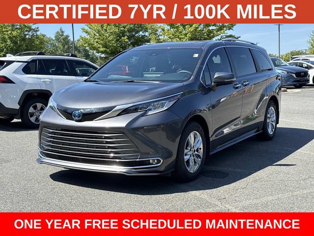 Used 2025 Toyota Sienna Limited FWD image 5