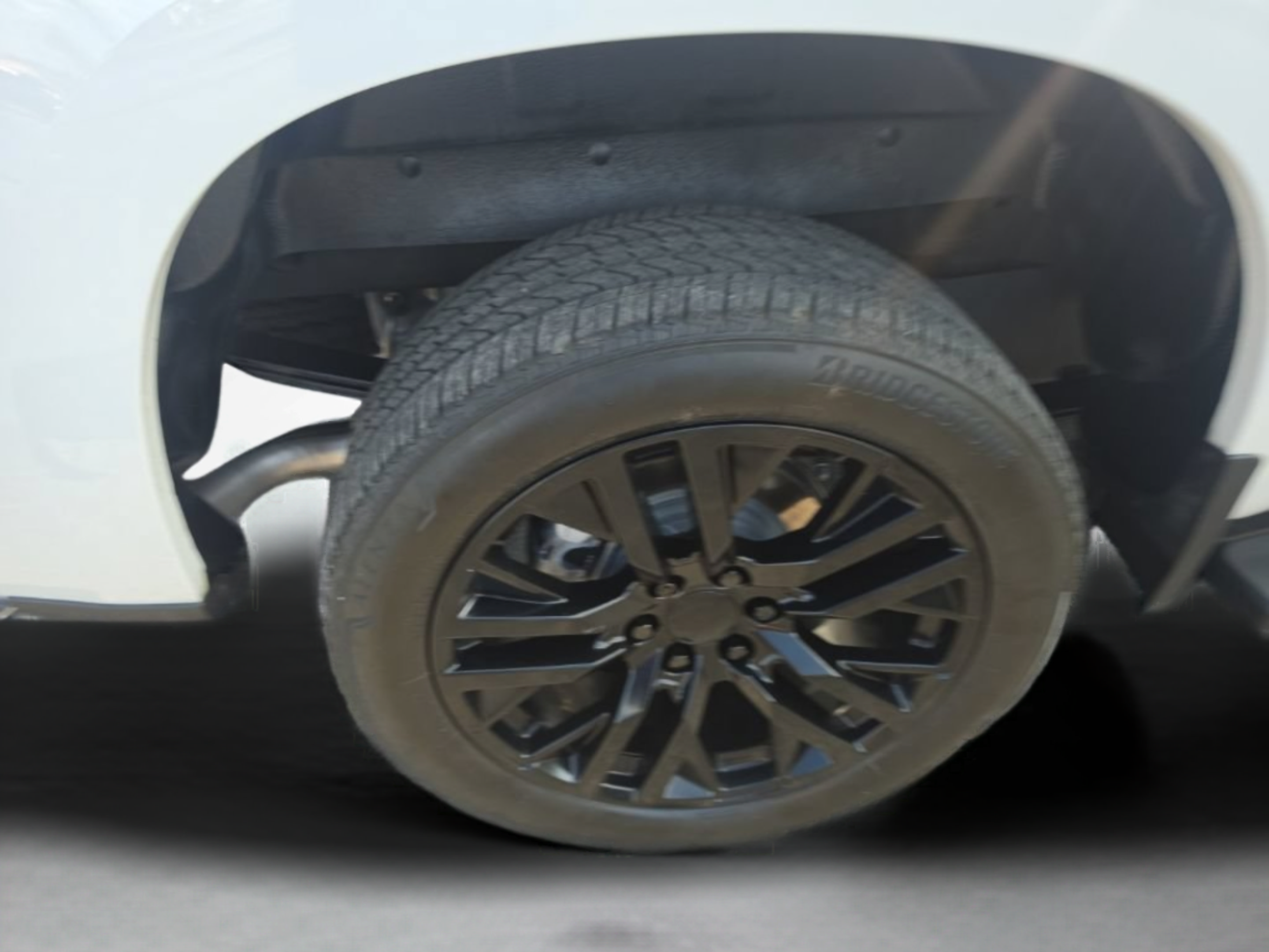 Used 2025 Chevrolet Silverado 1500 LT RWD image 34