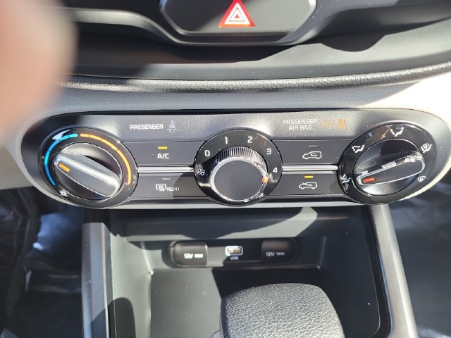 Used 2020 Kia Soul LX FWD image 22