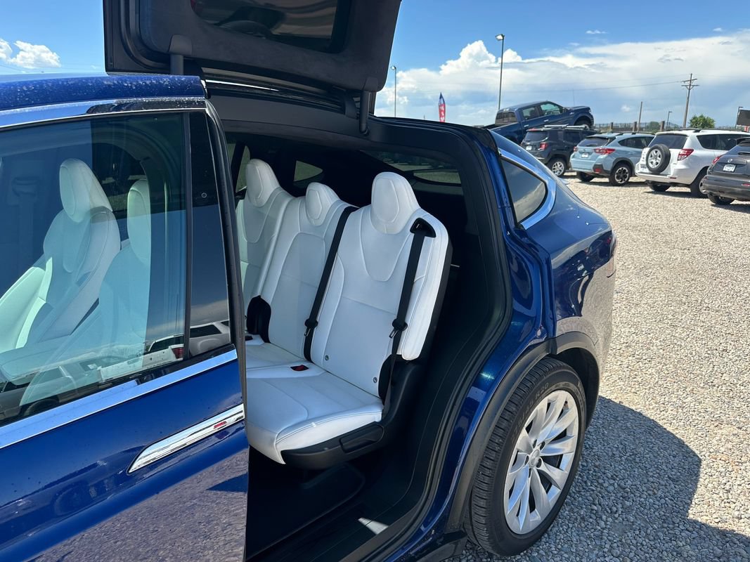 Used 2020 Tesla Model X Long Range AWD/4WD image 27
