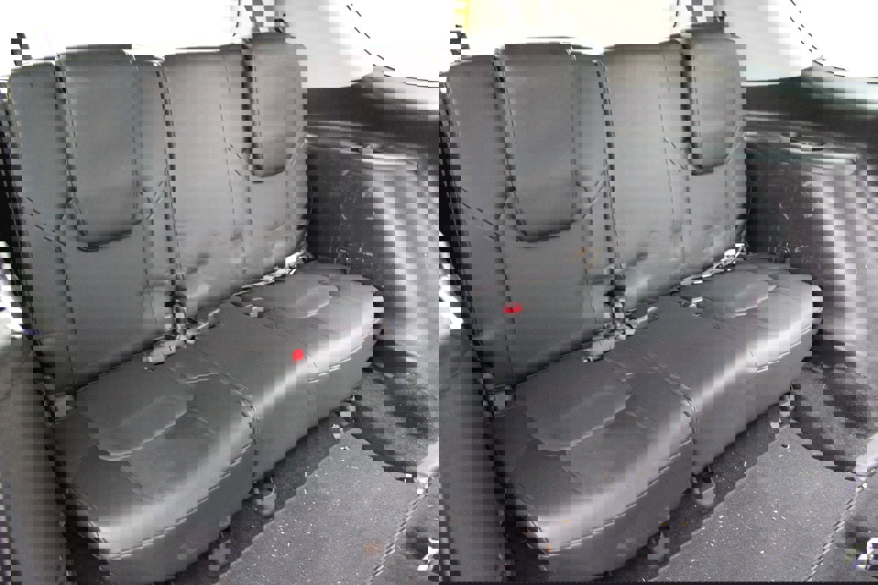 Used 2022 Nissan Armada SV w/ Cargo Package image 19