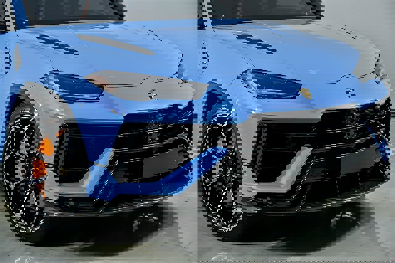 Used 2024 Lamborghini Urus Performante image 3