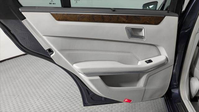 Used 2014 Mercedes-Benz E 350 4MATIC Wagon w/ Premium 1 Package image 17