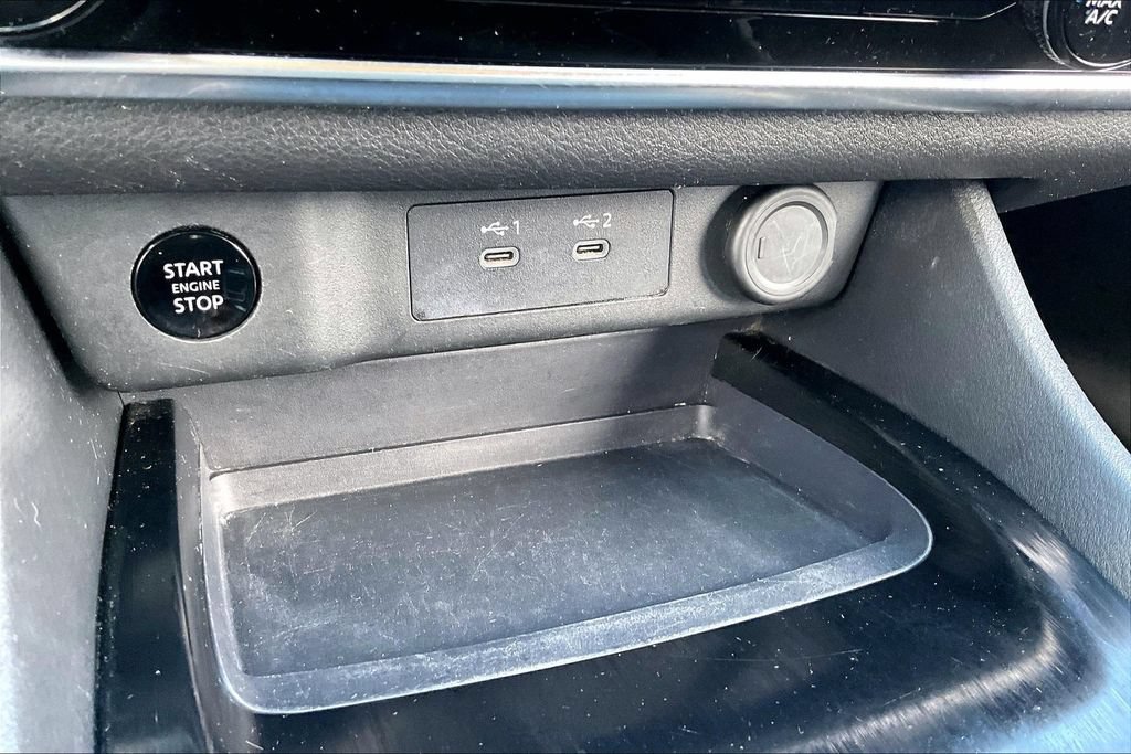 Used 2024 Nissan Rogue S AWD/4WD image 15