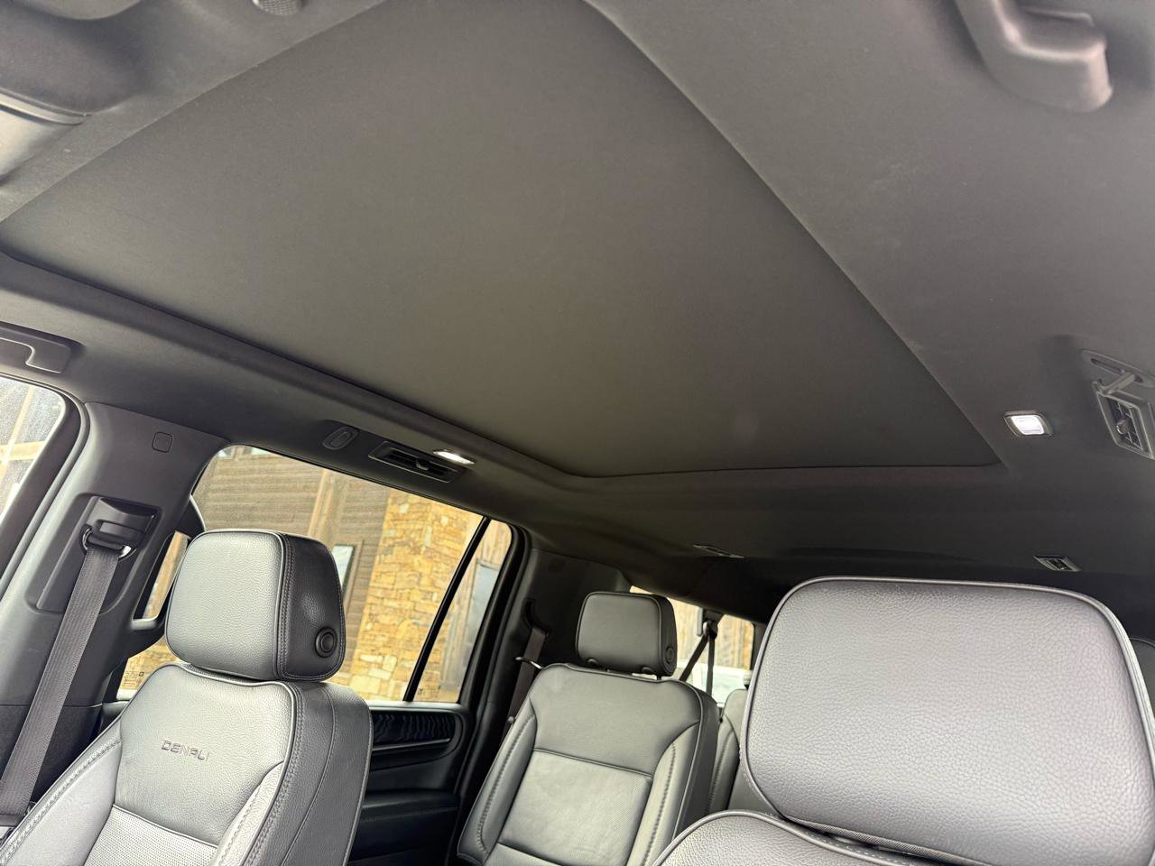 Used 2022 GMC Yukon XL Denali AWD/4WD image 14