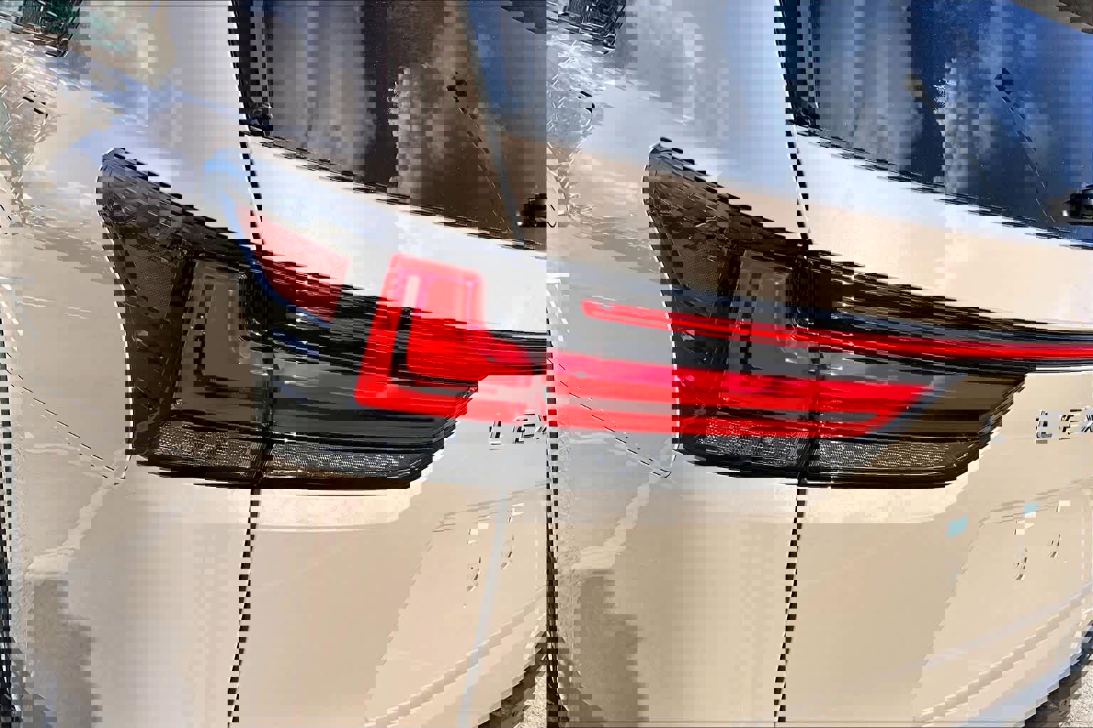 New 2026 Lexus LX 700h Overtrail image 6