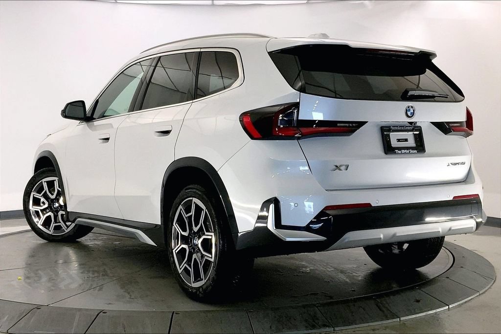 New 2027 BMW X1 xDrive28i AWD/4WD image 2