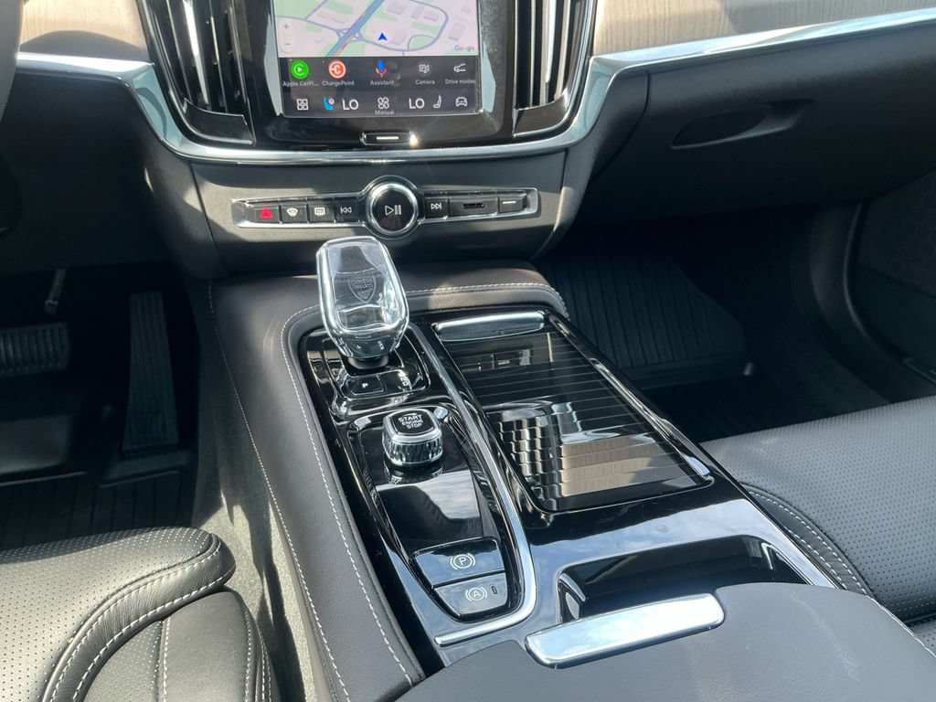 Used 2024 Volvo S90 T8 Ultimate AWD/4WD image 12