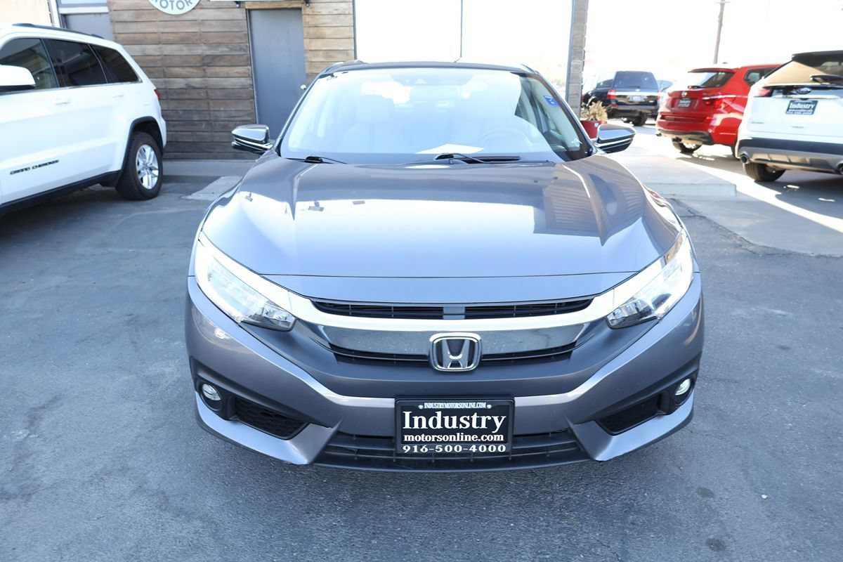 Used 2016 Honda Civic Touring image 3