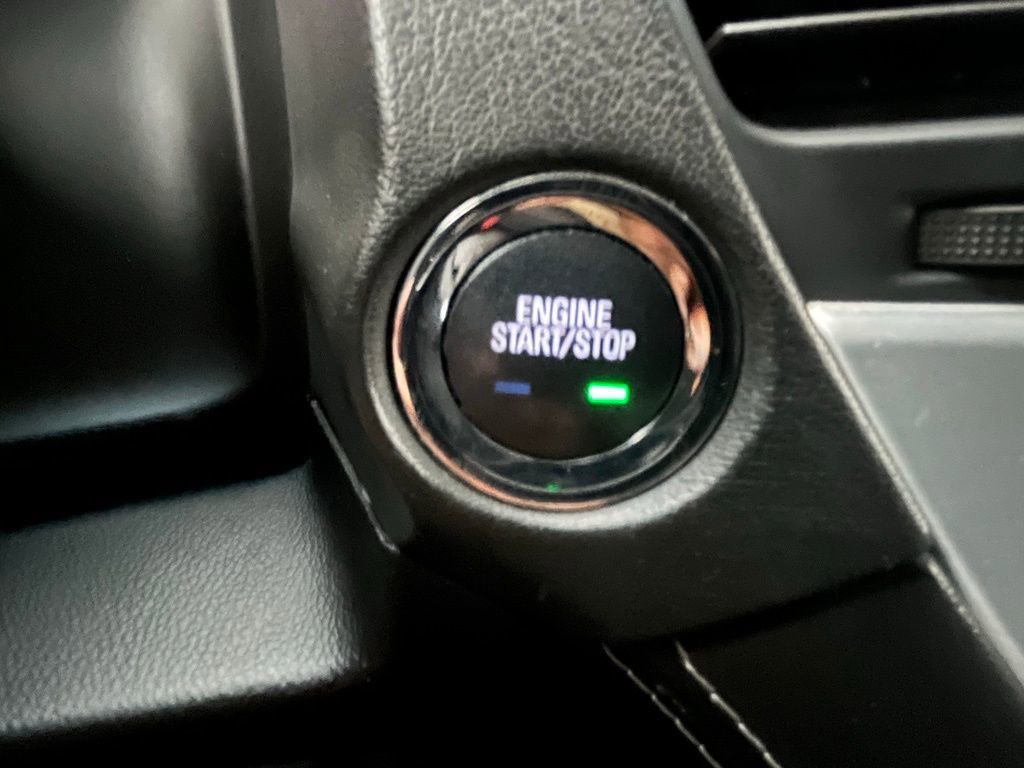 Used 2017 GMC Yukon SLT video 3