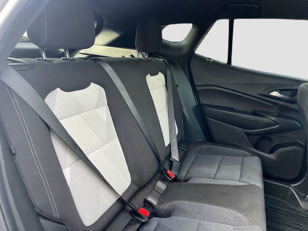 Used 2024 Chevrolet Trax RS FWD image 26