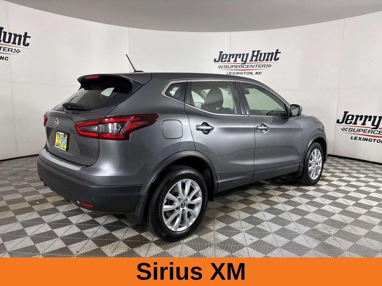 Used 2021 Nissan Rogue Sport S image 6