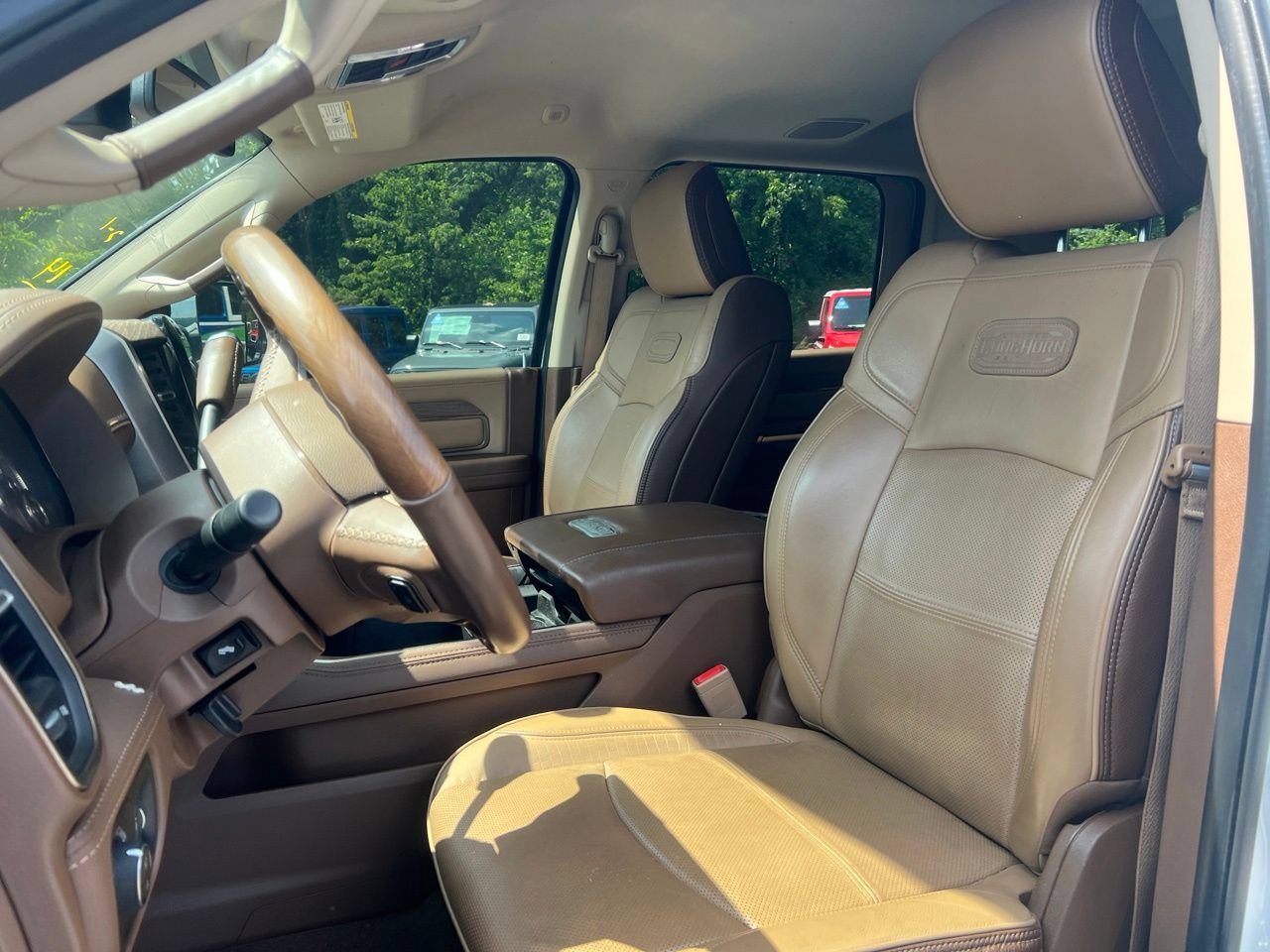 Used 2022 RAM 2500 Limited AWD/4WD image 15