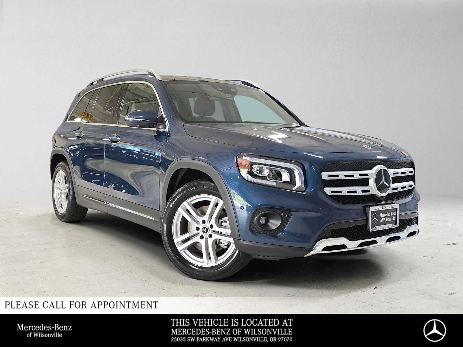 Used 2023 Mercedes-Benz GLB 250 4MATIC image 1