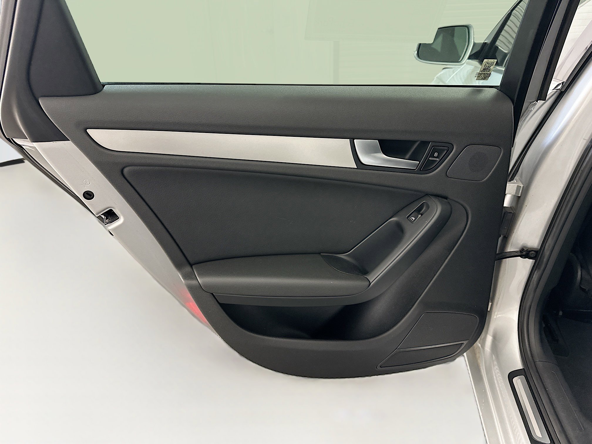 Used 2011 Audi A4 2.0T Premium Plus image 26