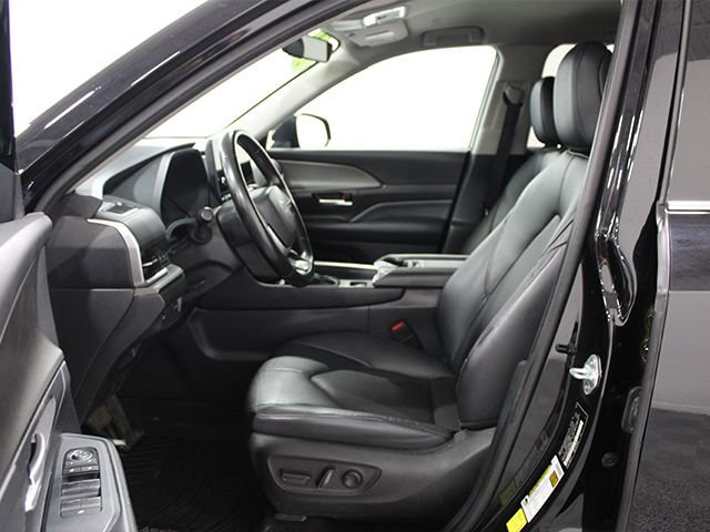 Used 2024 Toyota Grand Highlander AWD image 10
