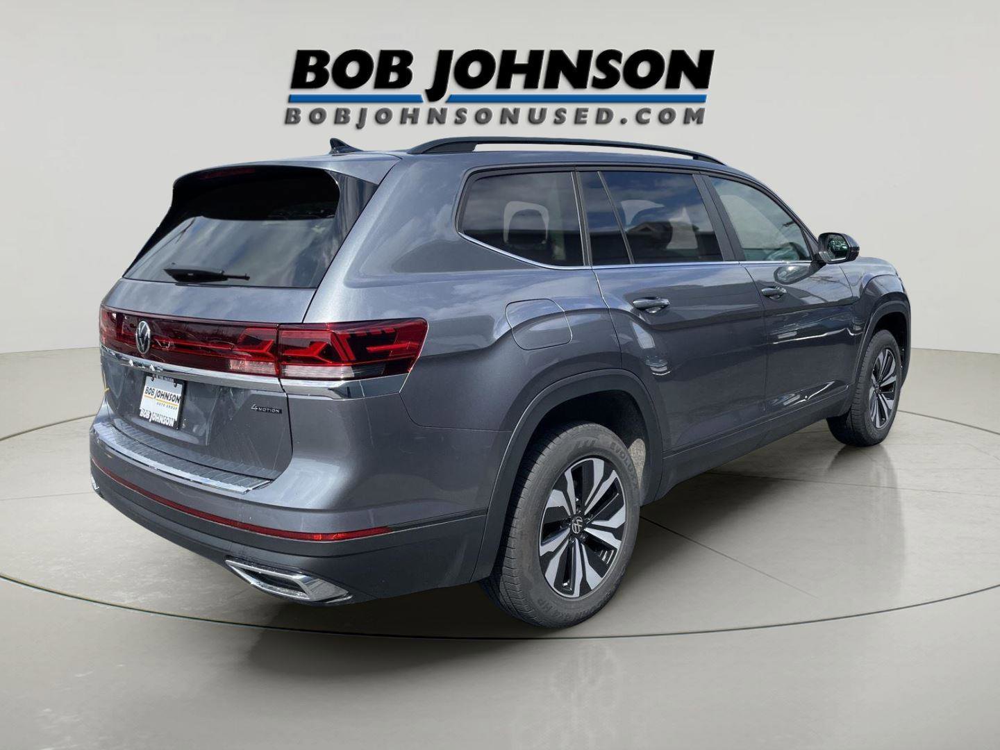 Used 2024 Volkswagen Atlas SE image 3