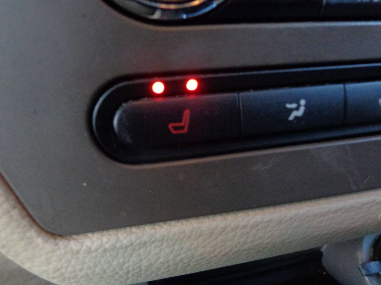 Used 2008 Ford Fusion SEL image 17