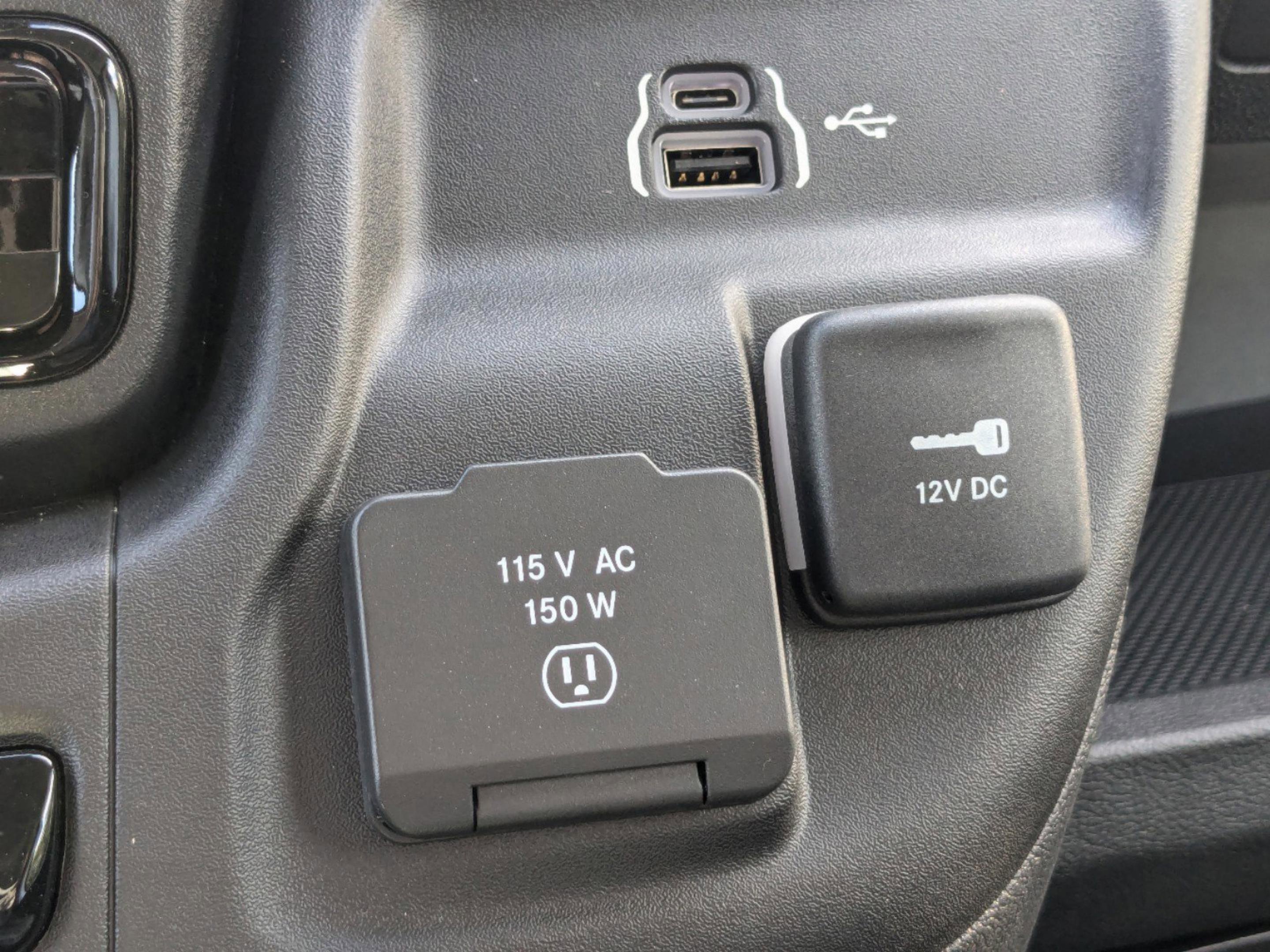 New 2025 RAM ProMaster 3500 w/ Leather Interior Group image 24