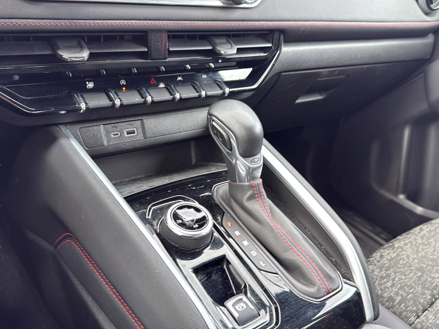 Used 2023 Chevrolet Colorado Z71 w/ Z71 Convenience Package 2 image 17