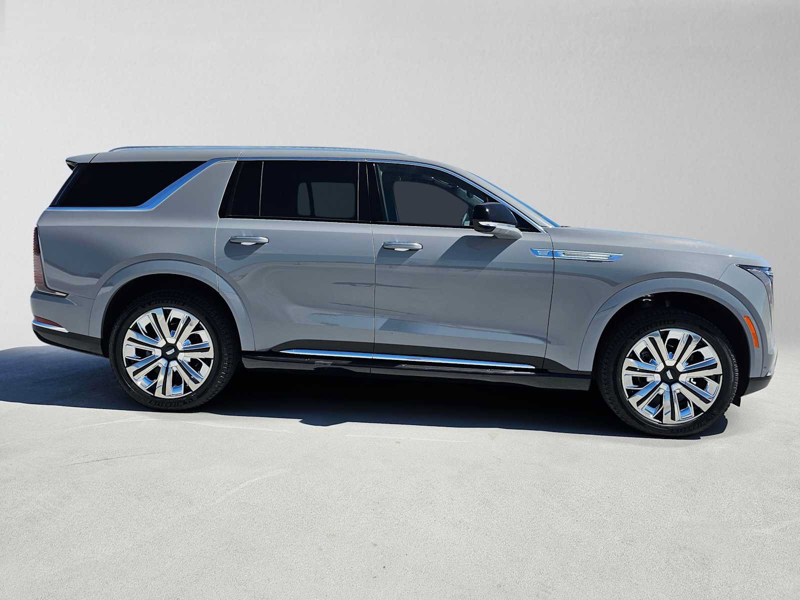 New 2026 Cadillac Escalade IQL Luxury AWD/4WD image 2