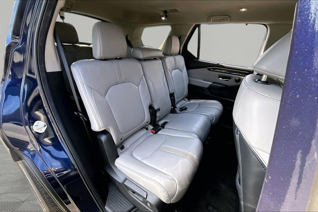 Used 2025 Honda Pilot EX-L image 19