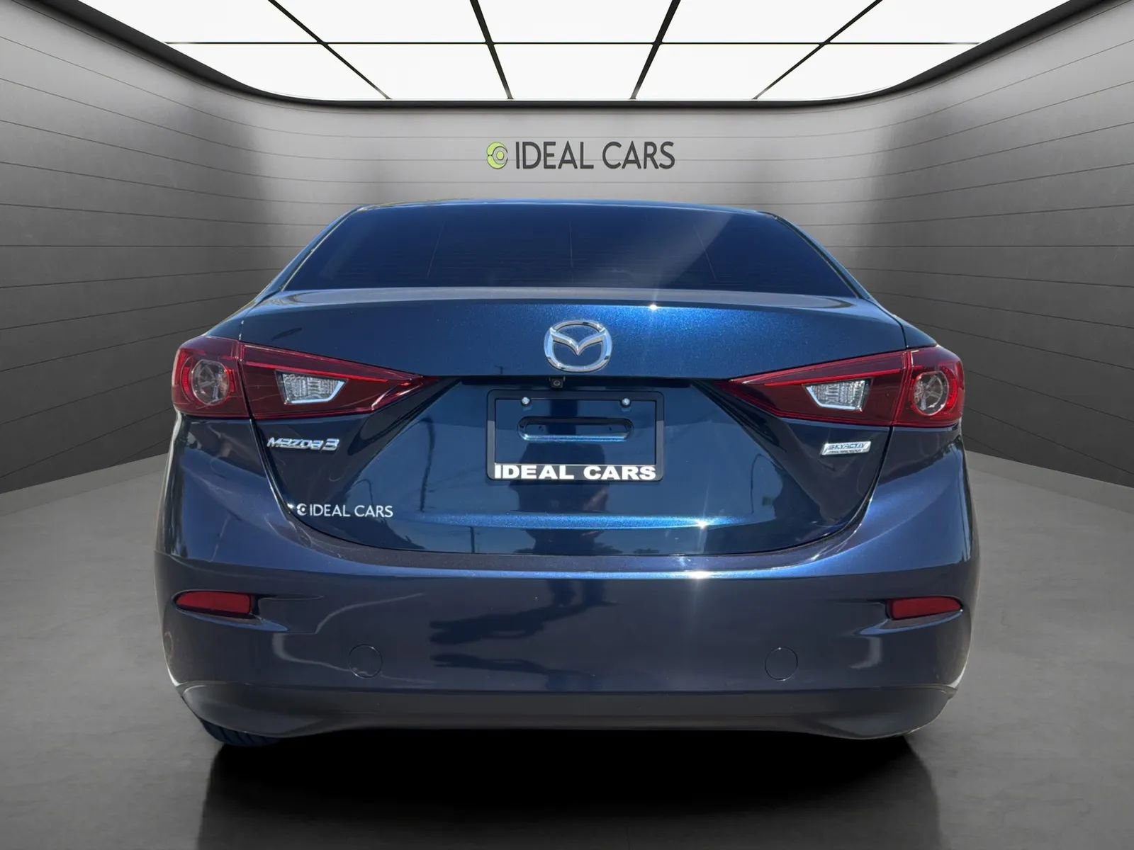 Used 2018 MAZDA MAZDA3 Sport FWD image 6