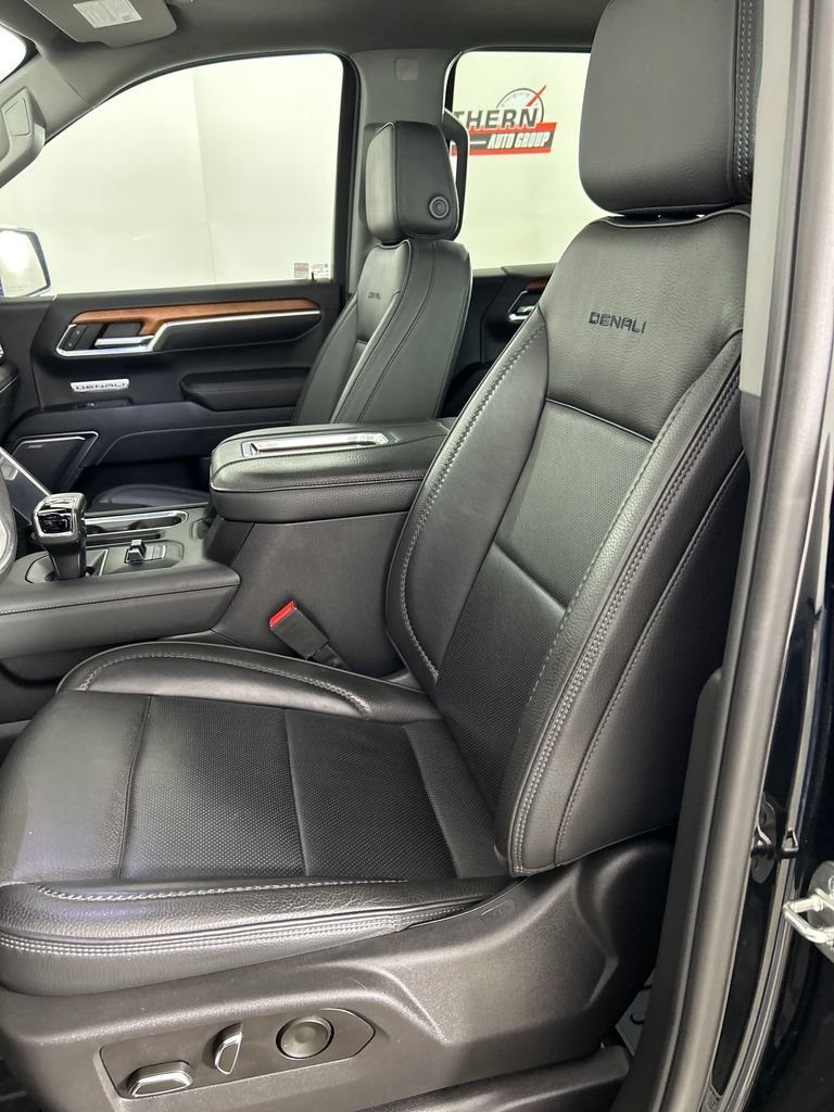 Used 2022 GMC Sierra 1500 Denali AWD/4WD image 13