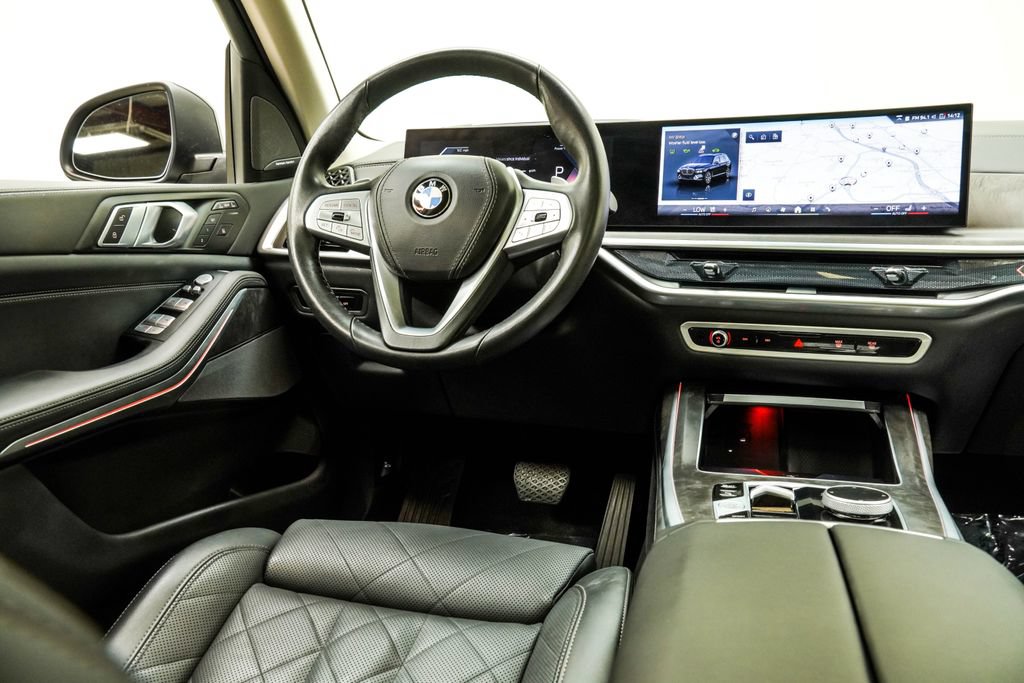 Used 2025 BMW X7 xDrive40i AWD/4WD image 26