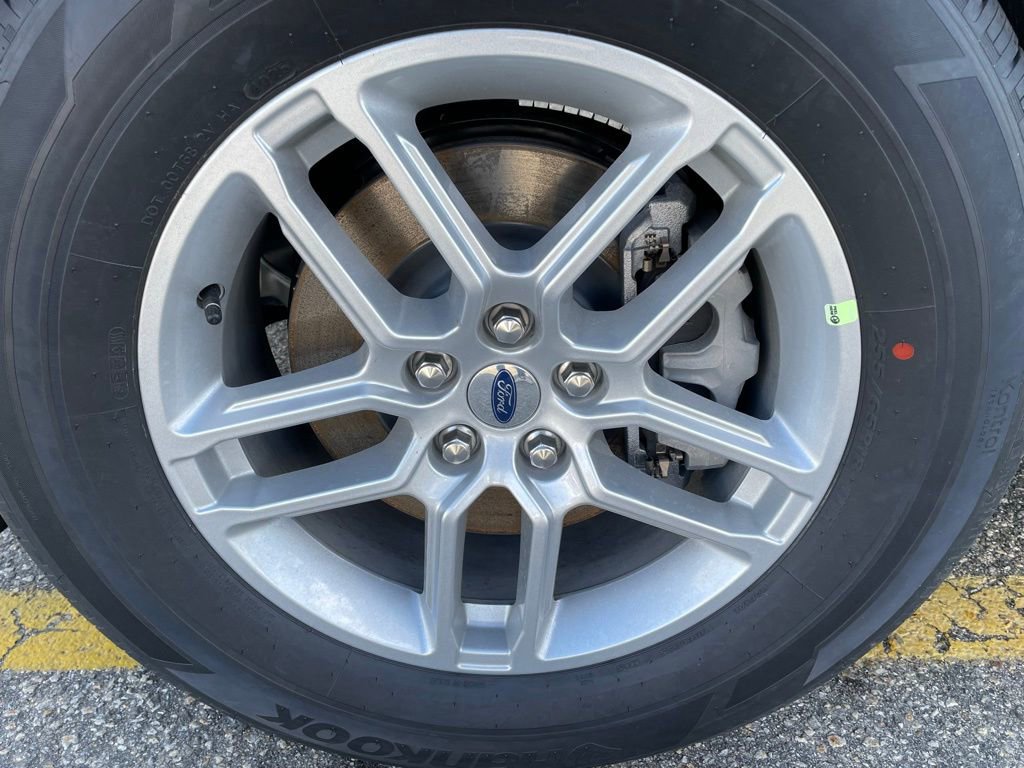 New 2026 Ford Explorer Active AWD/4WD image 6