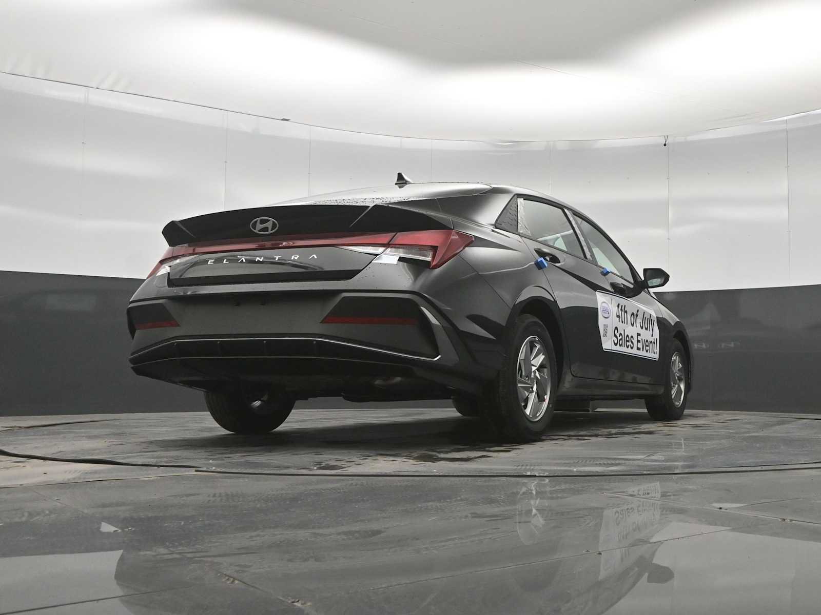 New 2026 Hyundai Elantra SE FWD image 36