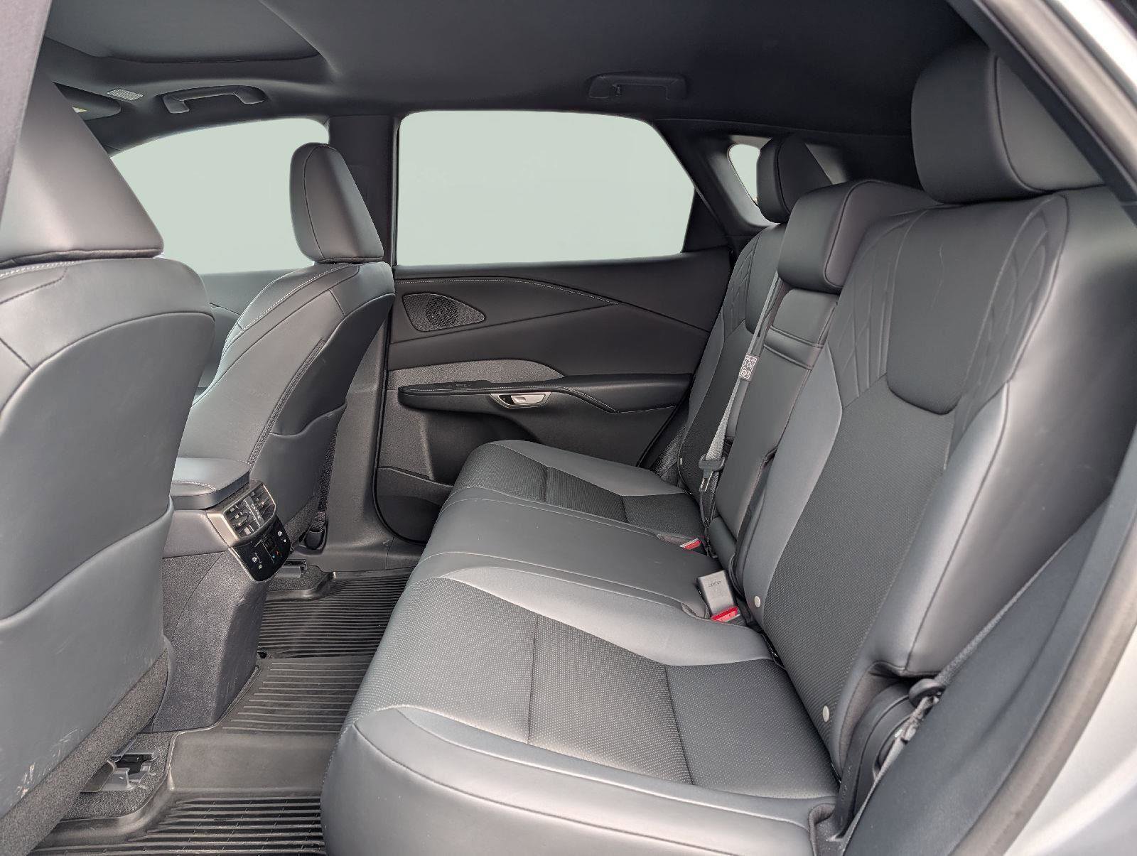 Used 2025 Lexus RX 350 Premium w/ Accessory Package image 19