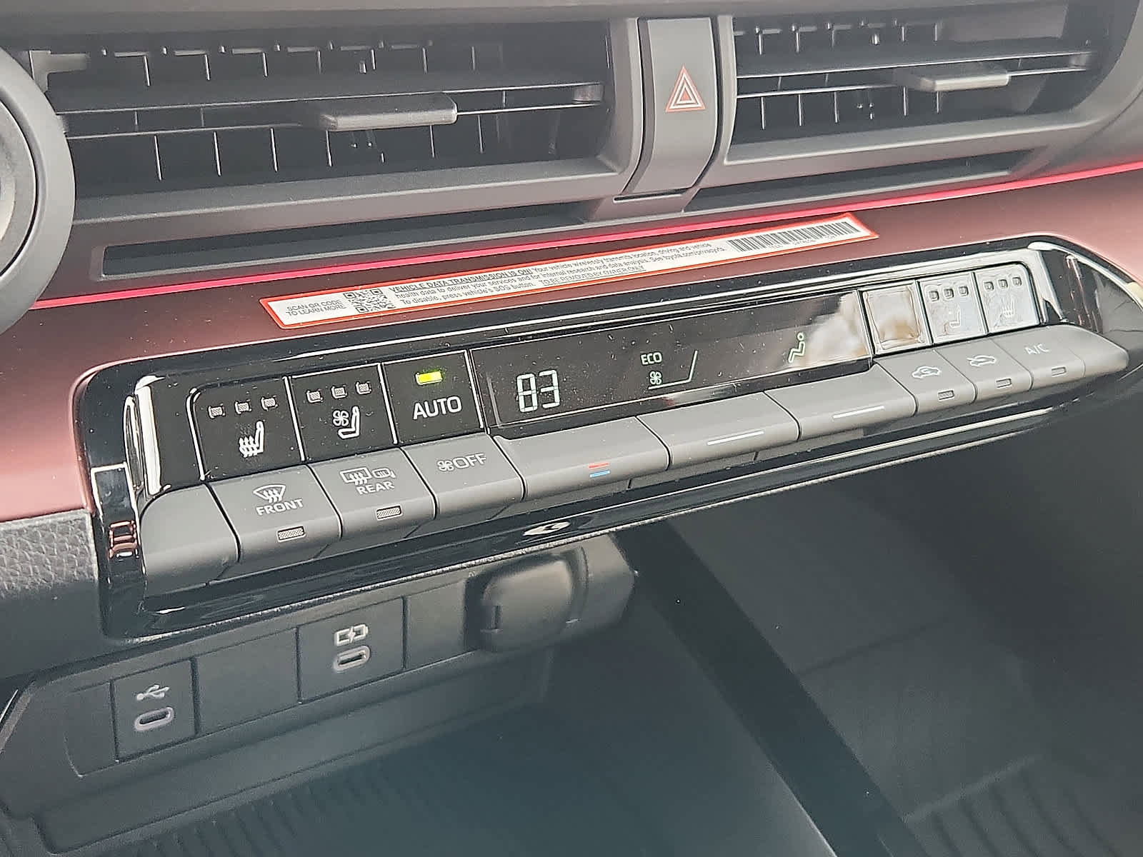 Used 2025 Toyota Prius Plug-In Hybrid w/ Limited Premium Package image 17