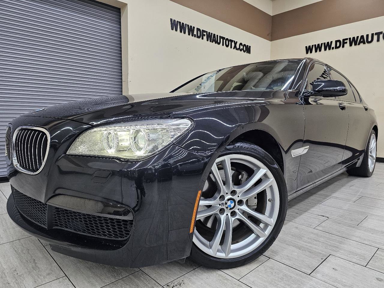 Used 2015 BMW 740Li image 1