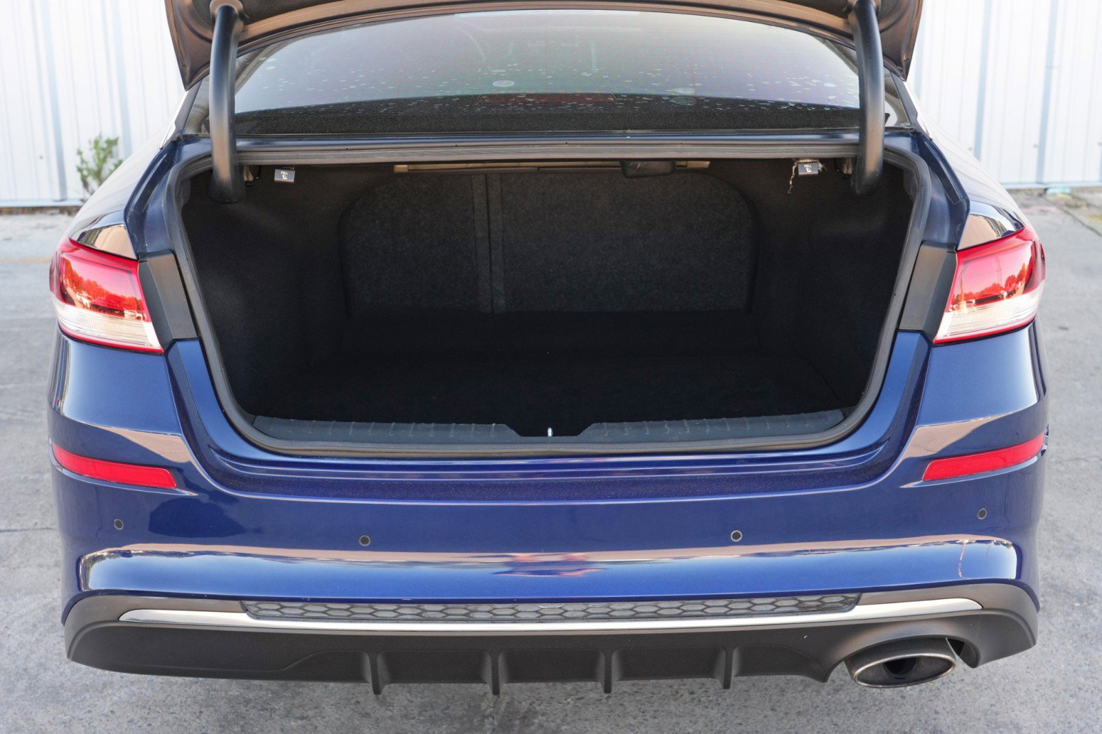 Used 2020 Kia Optima LX image 7