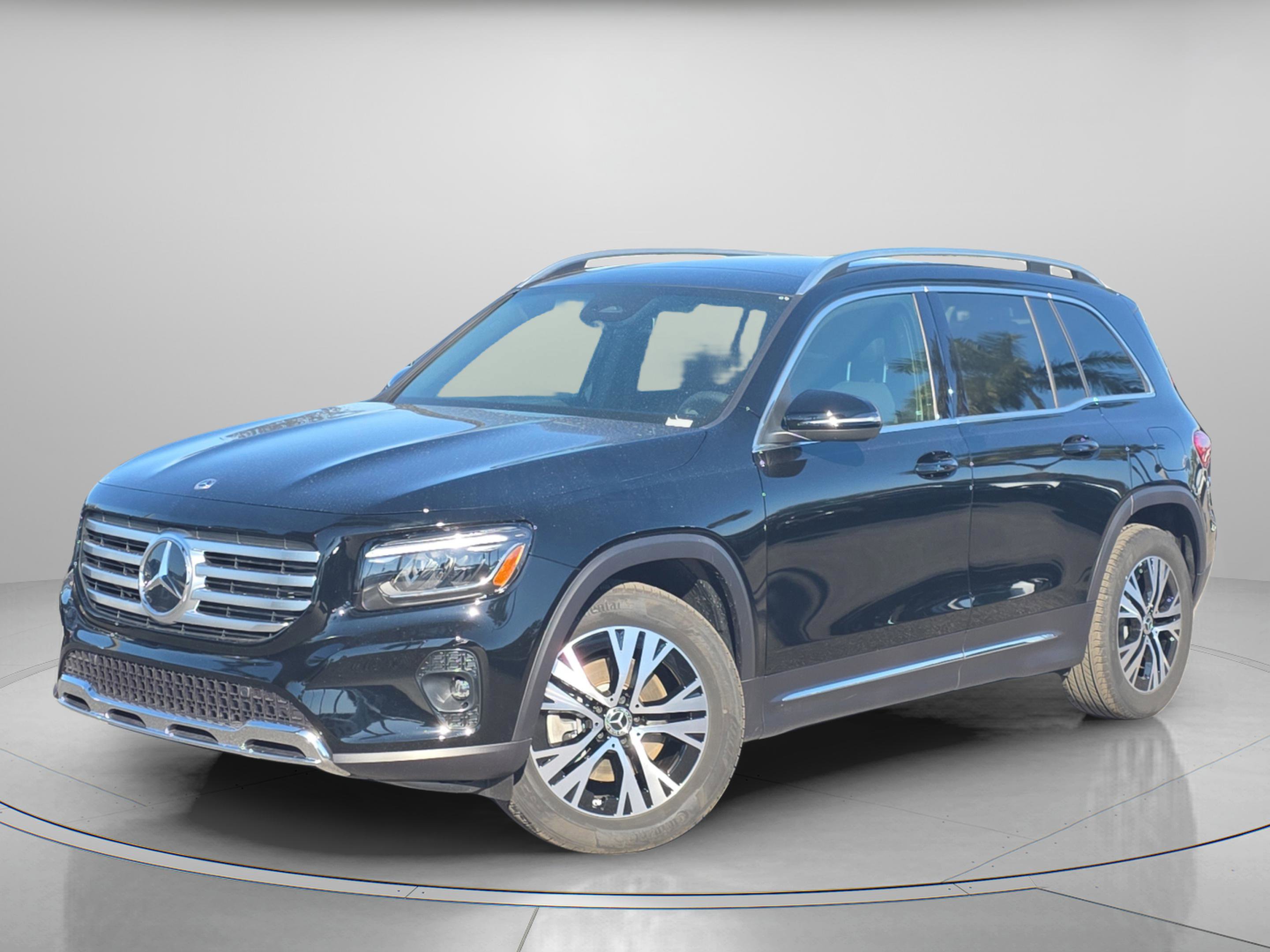 Certified 2026 Mercedes-Benz GLB 250 image 2