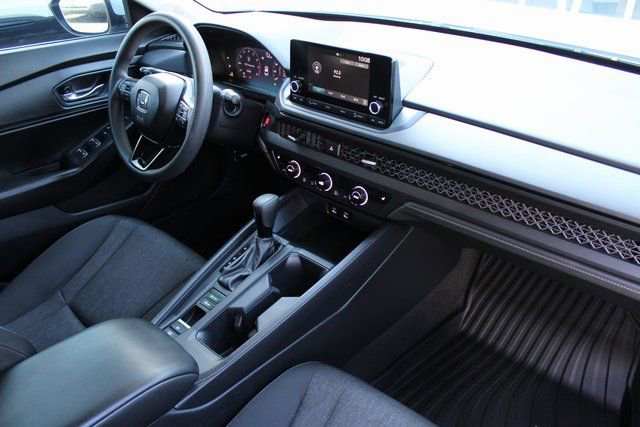 Used 2024 Honda Accord EX image 18