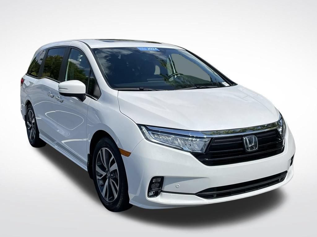 Certified 2024 Honda Odyssey Touring image 8