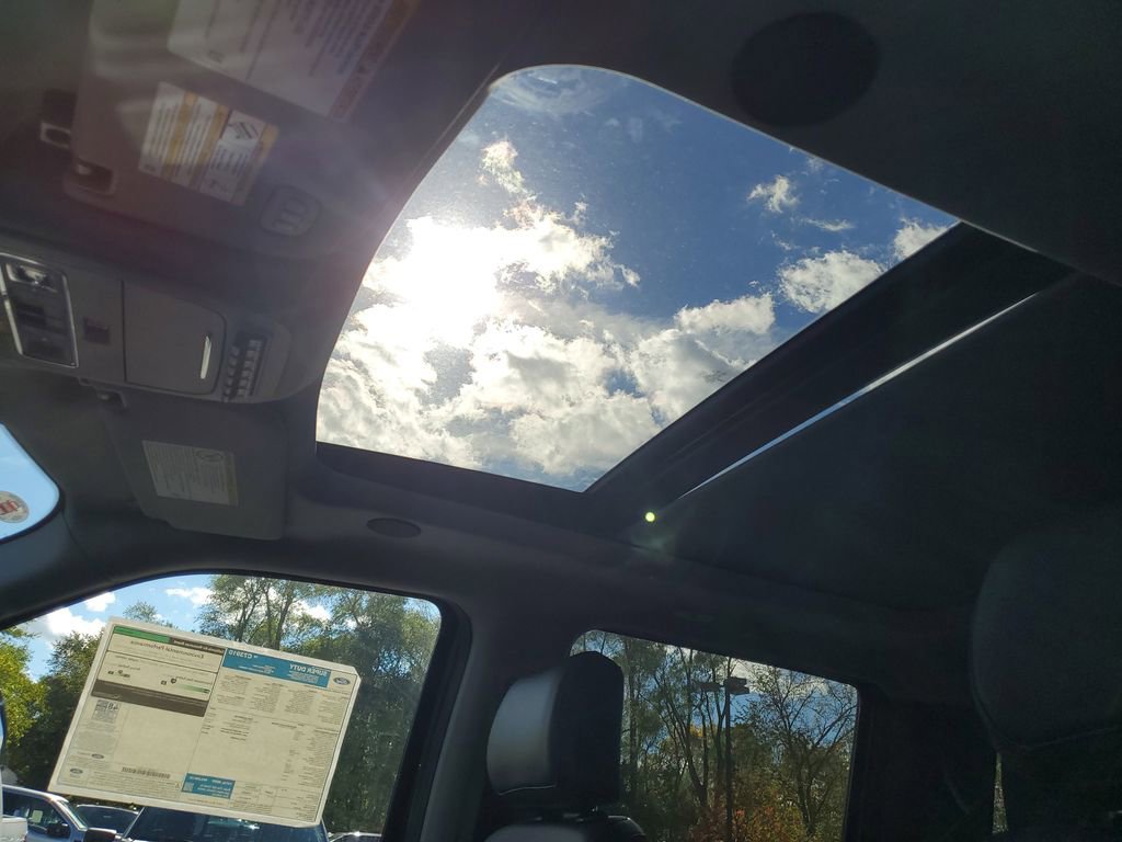 New 2026 Ford F350 Lariat image 30