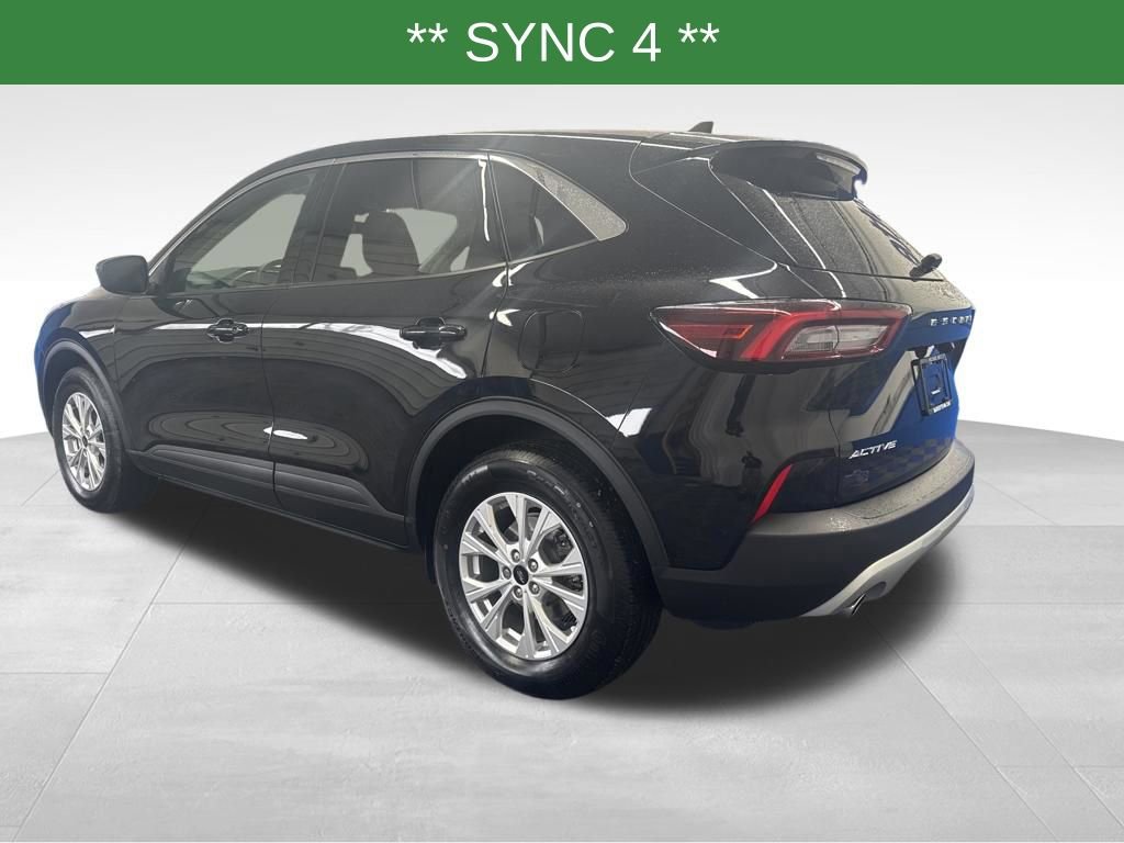 Certified 2023 Ford Escape Active AWD/4WD image 3