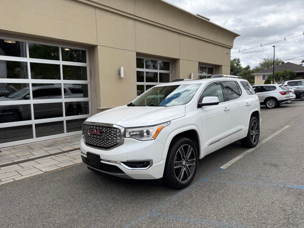 Used 2017 GMC Acadia Denali w/ Technology Package AWD/4WD image 2