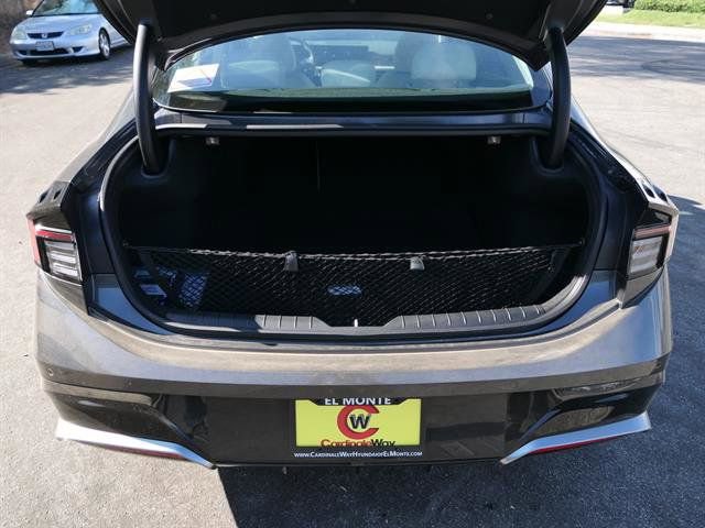 New 2025 Hyundai Sonata Limited image 23