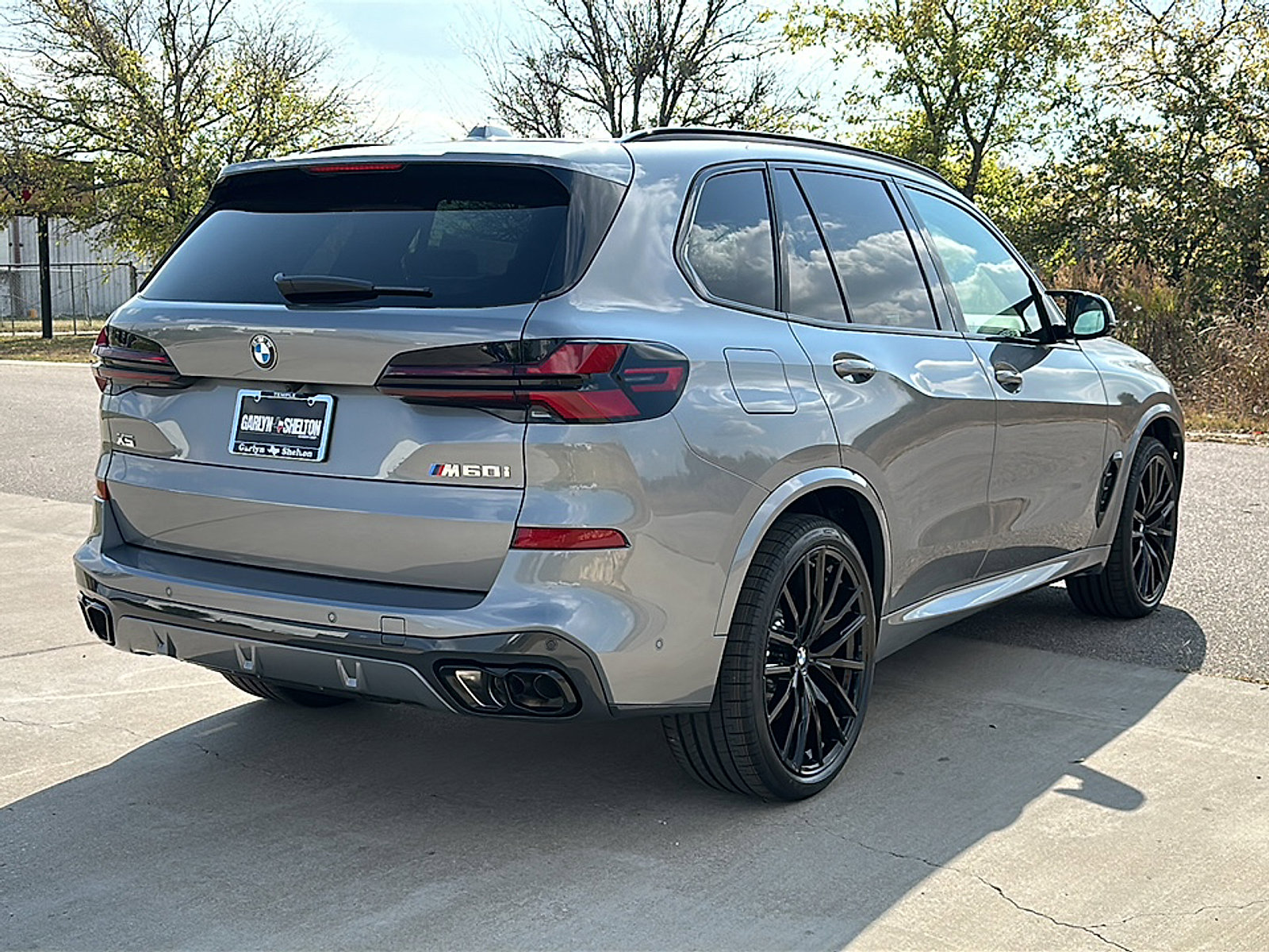 New 2026 BMW X5 M60i image 8