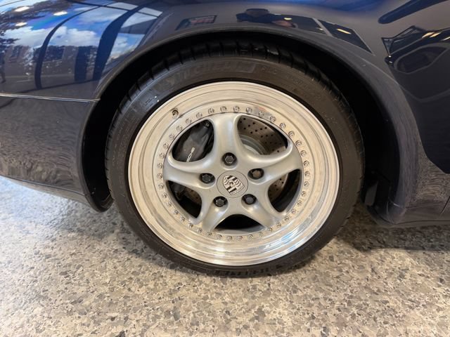 Used 1995 Porsche 911 Carrera RWD image 37