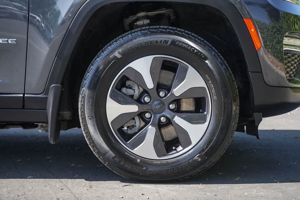 Used 2022 Jeep Grand Cherokee Limited 4xe w/ MOPAR Finishing Package AWD/4WD image 9