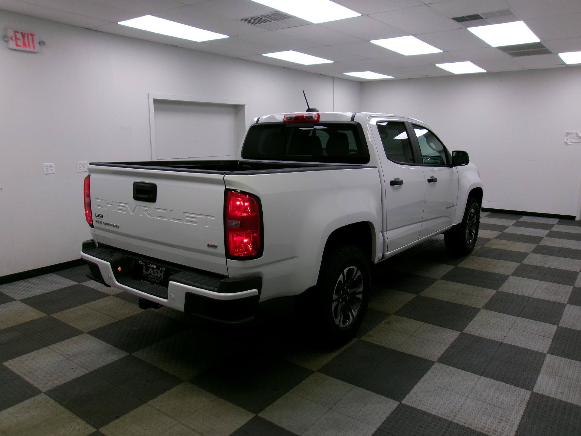 Used 2022 Chevrolet Colorado Z71 AWD/4WD image 12