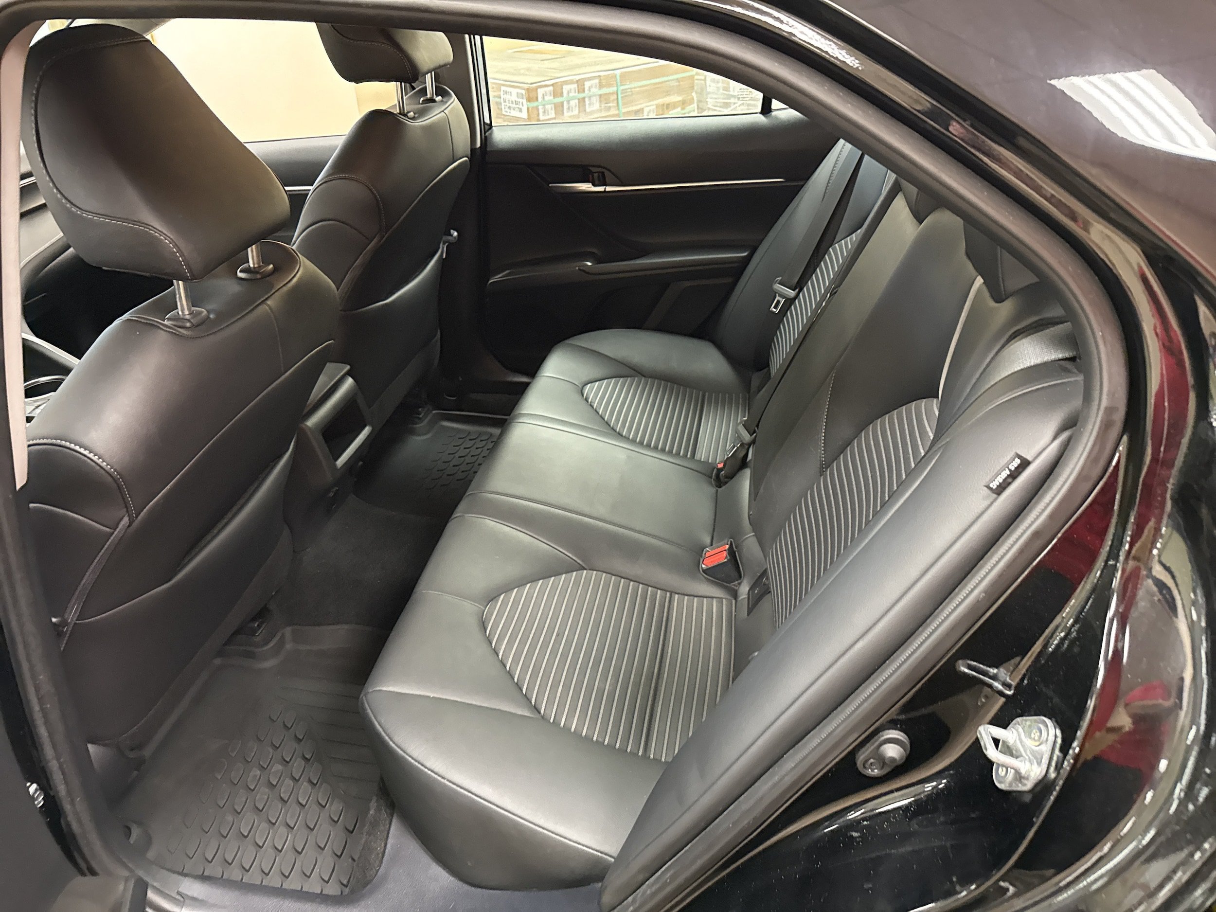 Used 2023 Toyota Camry SE FWD image 21